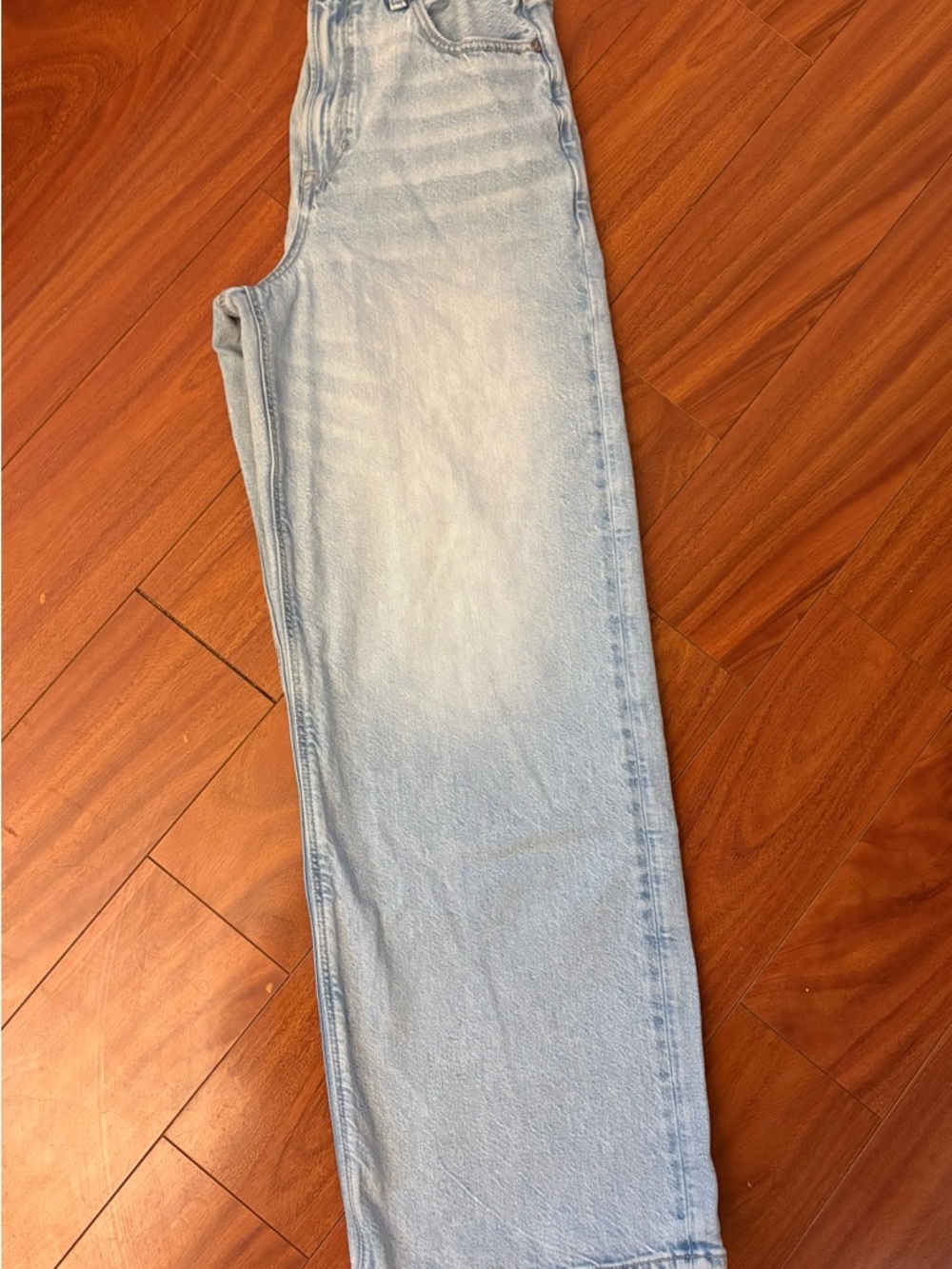 American Eagle Curvy Super High Rise Straight Light Wash Jean
